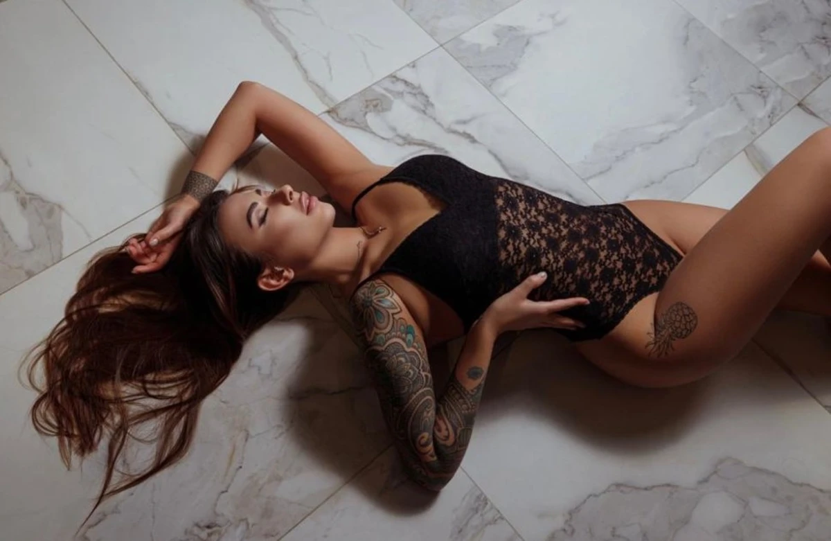 Alisha escort in Dubai