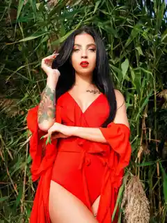 Luna escort in Dubai