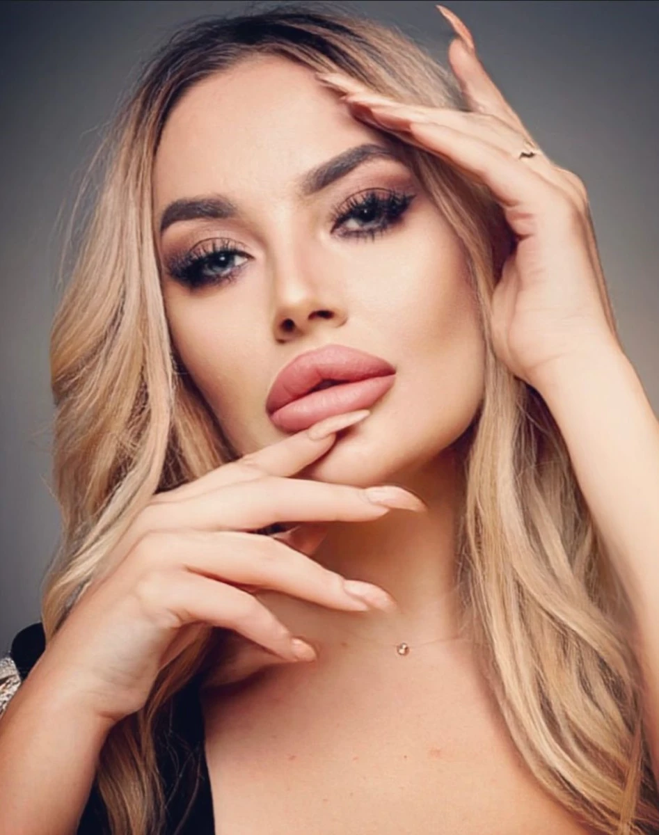 Sasha escort in Dubai